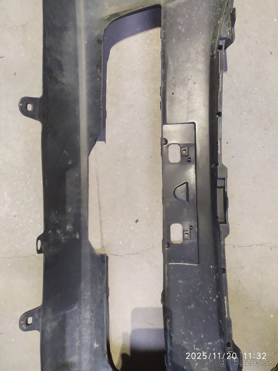 Predný nárazník Toyota Hilux rv 2012-2016 - - 6