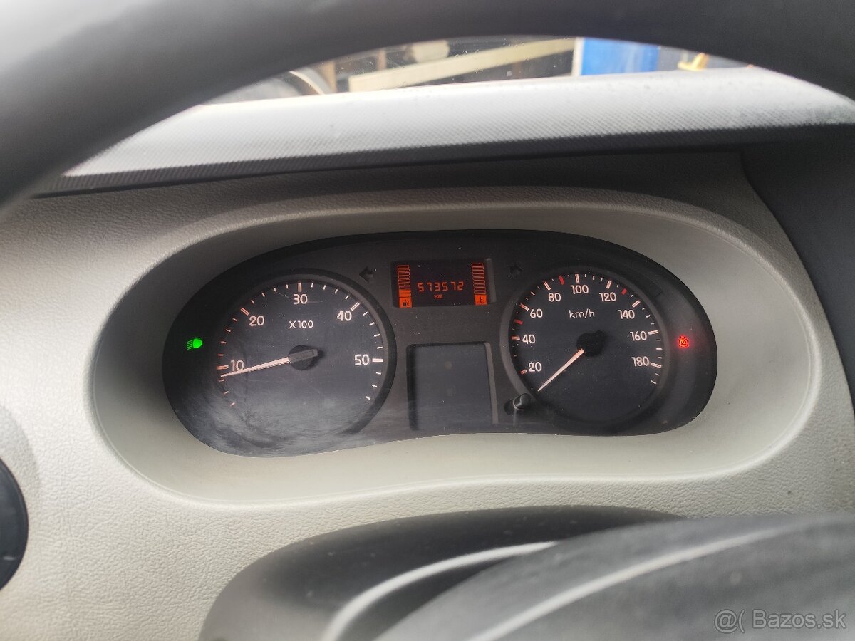Renault Master 2.5dci skriňa - 6