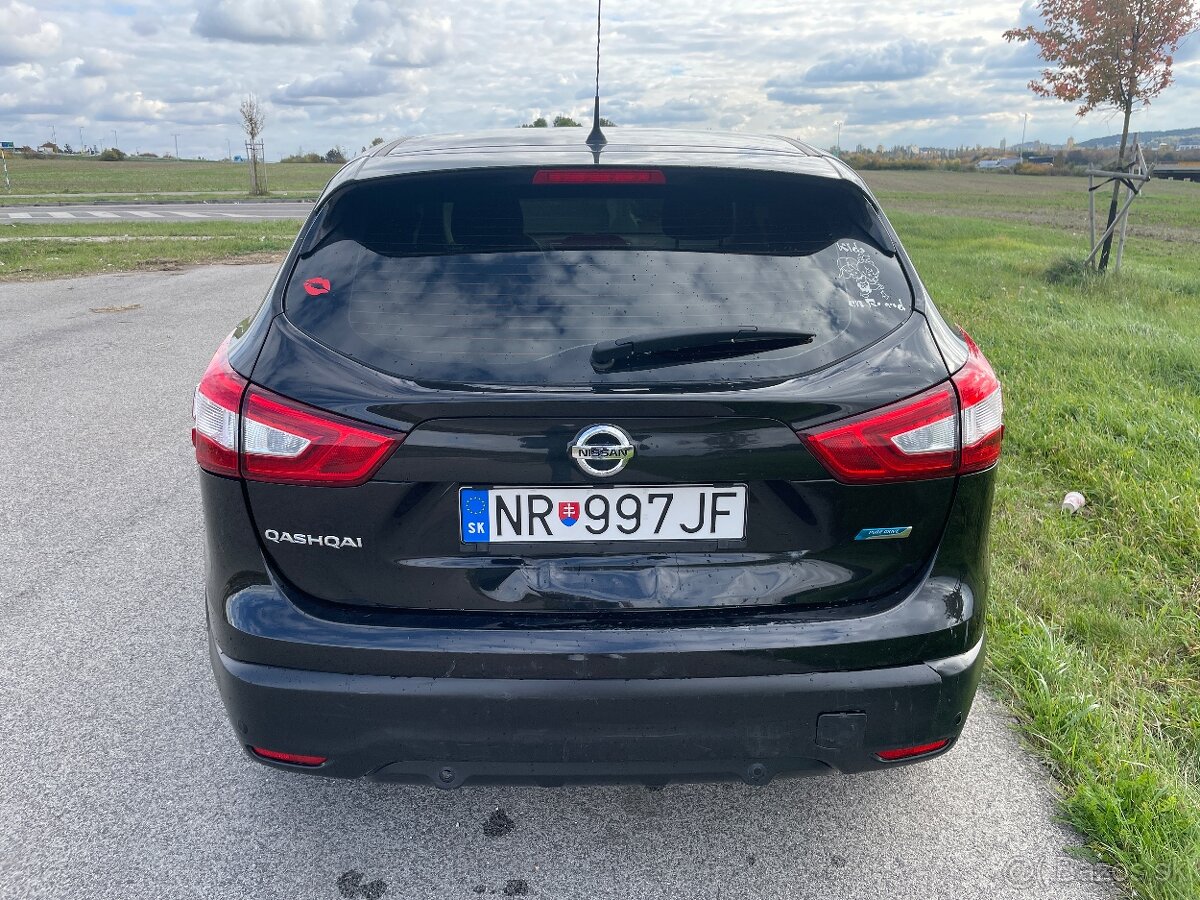 Nissan Qashqai 1.5 dCi 81kw Tekna 2015 6r.manuál - 6