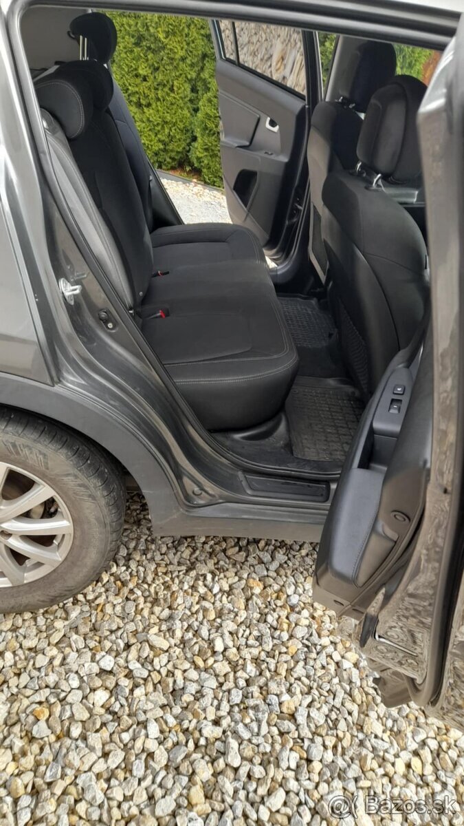 Kia Sportage kombi 1.6 GDI 99kW benzín - 6