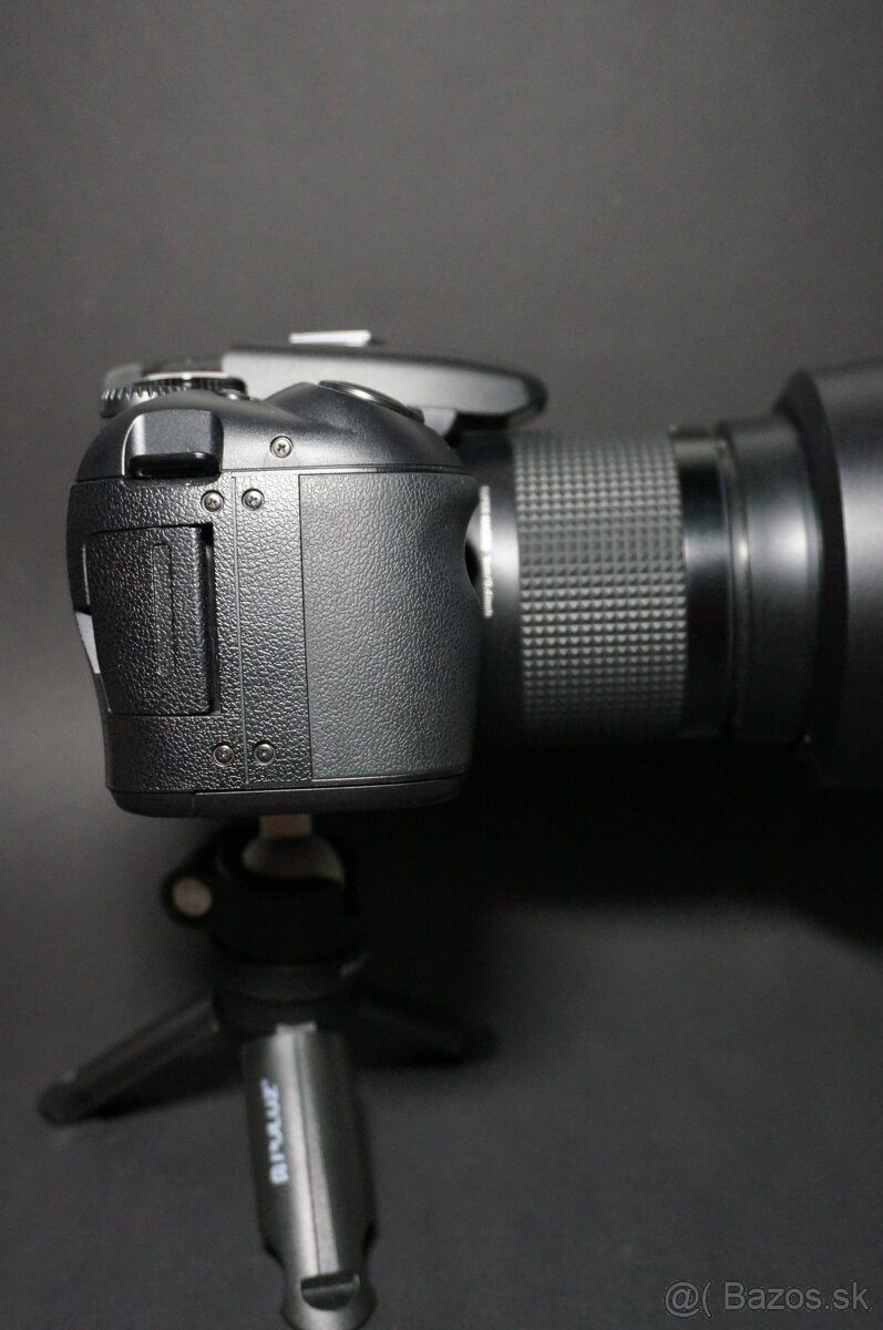 Fujifilm FinePix S100 FS - 6