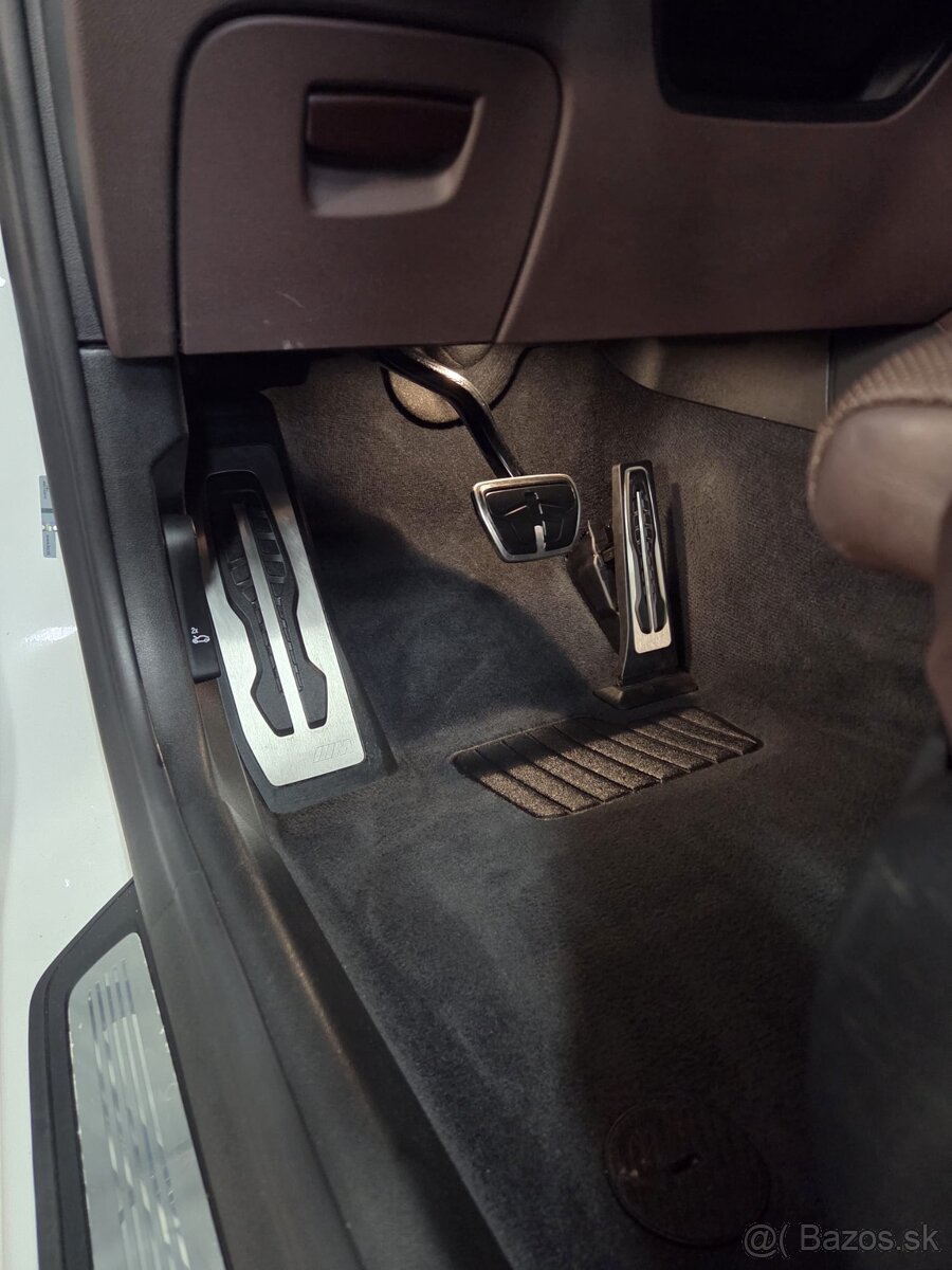 BMW 520 xdrive G31 - 6