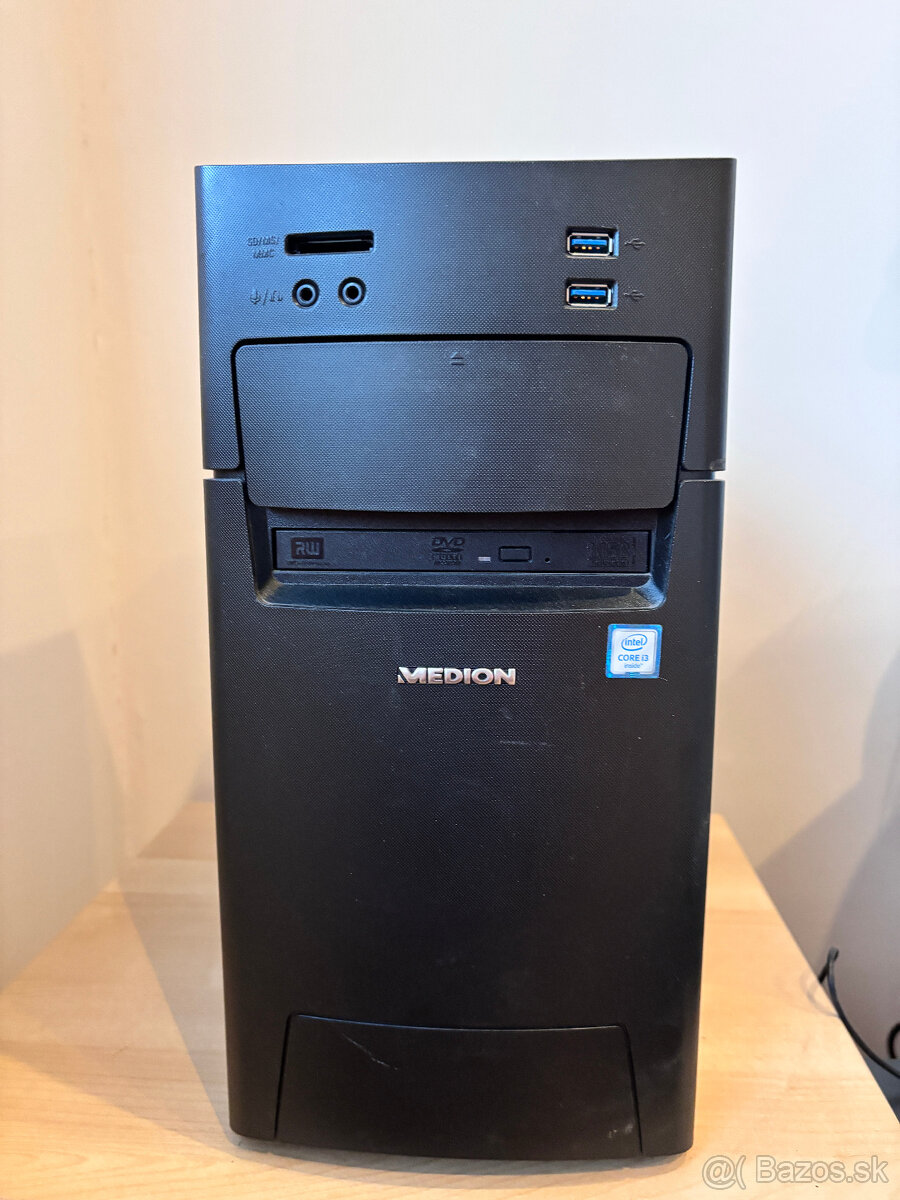 Predám desktop MEDION Akoya P2130 - 6