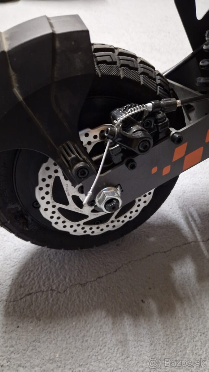 Predám elektrickú kolobežku Kukirin G2 - 6