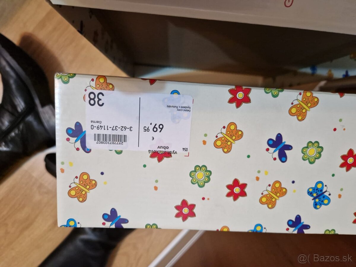 Dievcenske čizmy - 6