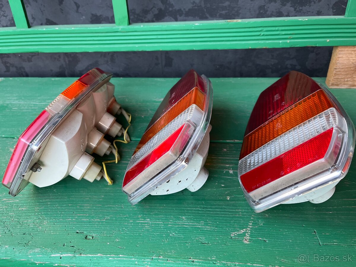 Zadné svetlá Škoda 120 - 6