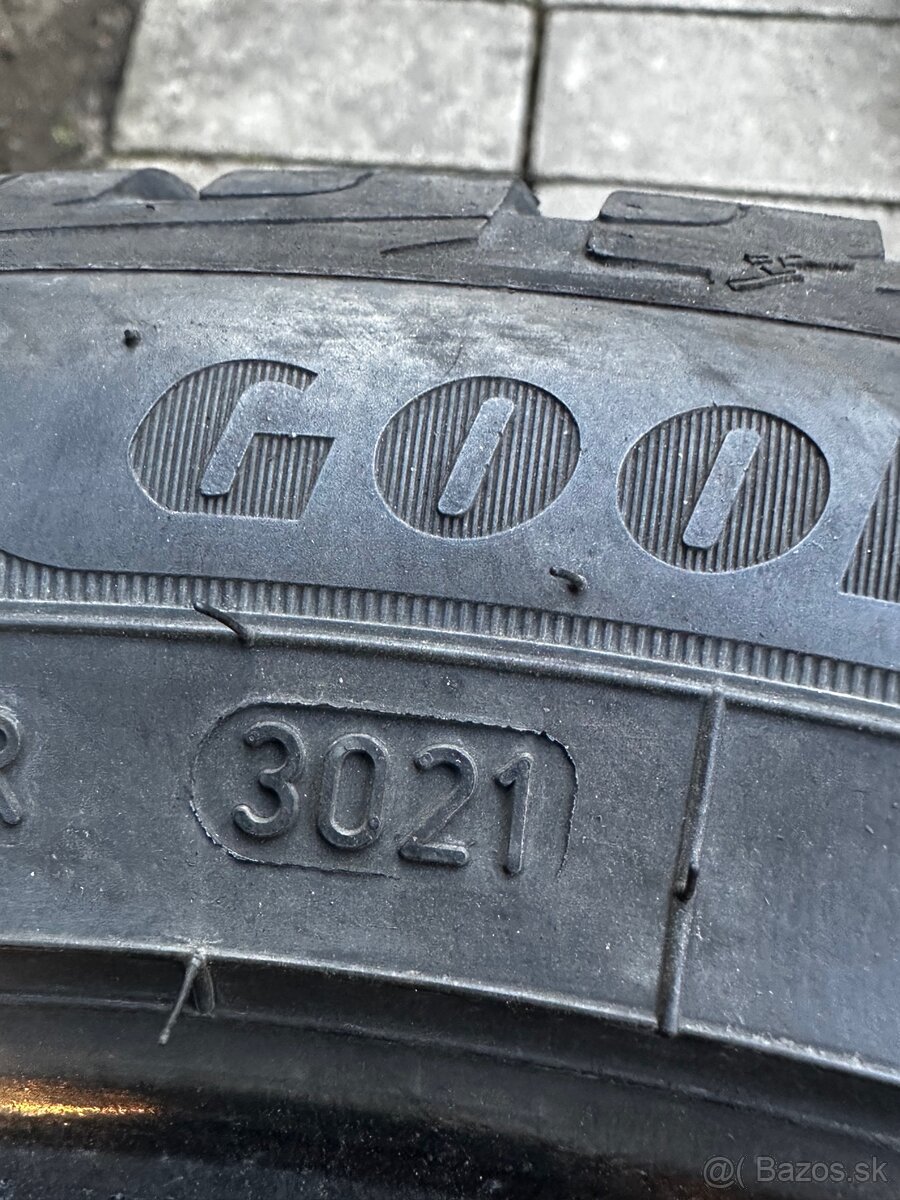 ZIMNÁ SADA 245/45 R18 GOODYEAR ULTRAGRIP PERFORMANCE + 6mm+ - 6