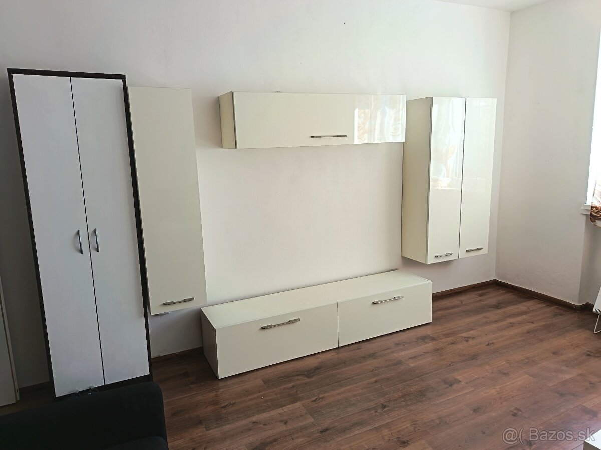 Prenájom väčšej garsonky Ilava - 6
