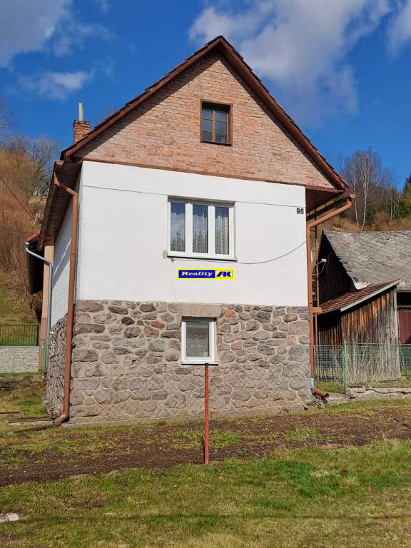 Chalupa rodinný dom v krásnom prostredí obce Turček - 6