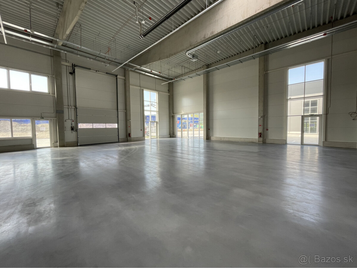 Prenájom výrobno-skladového priestoru 900 m² v časti Bratisl - 6