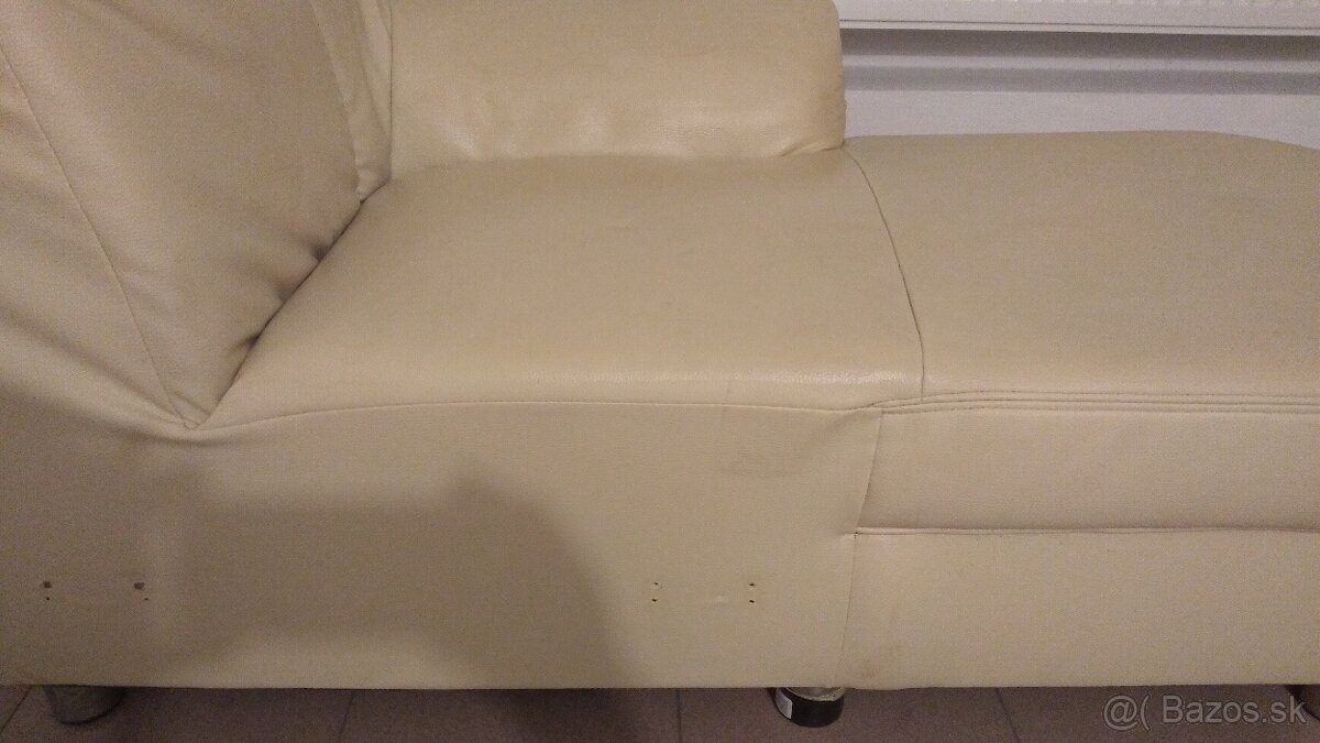 Predám časť z gauča,6 ks stoličiek,rebrík,odpeňovač protipen - 6