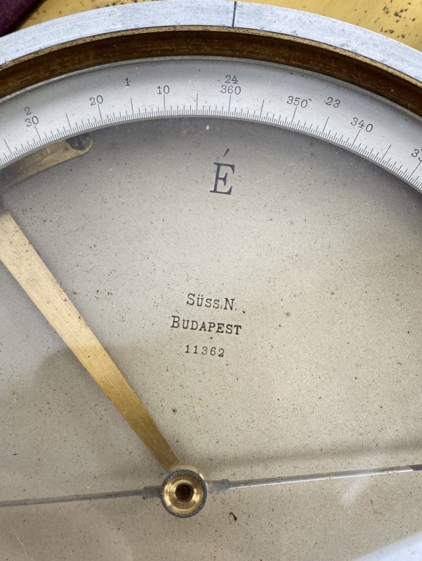 Veľký kartografický kompas SussN Budapest - 6