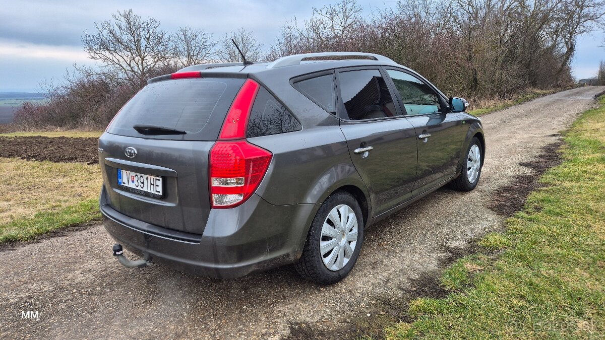 🇰🇷🇸🇰 Kia Cee d - 6