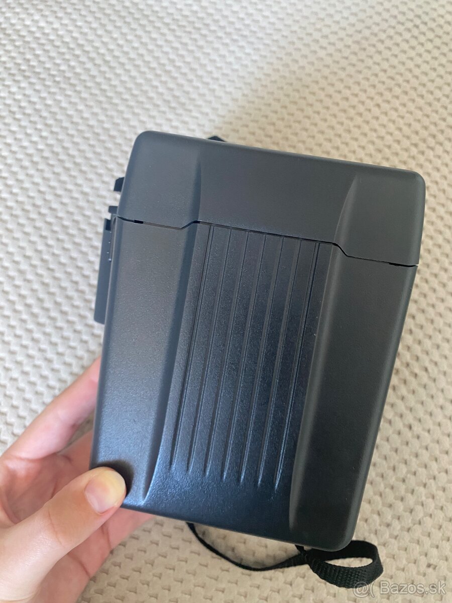 polaroid 600 camera close up - 6