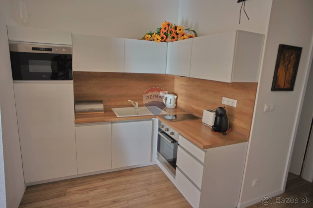 Nádherný apartmán vo vyhľadávanom komplexe na Táľoch - 6