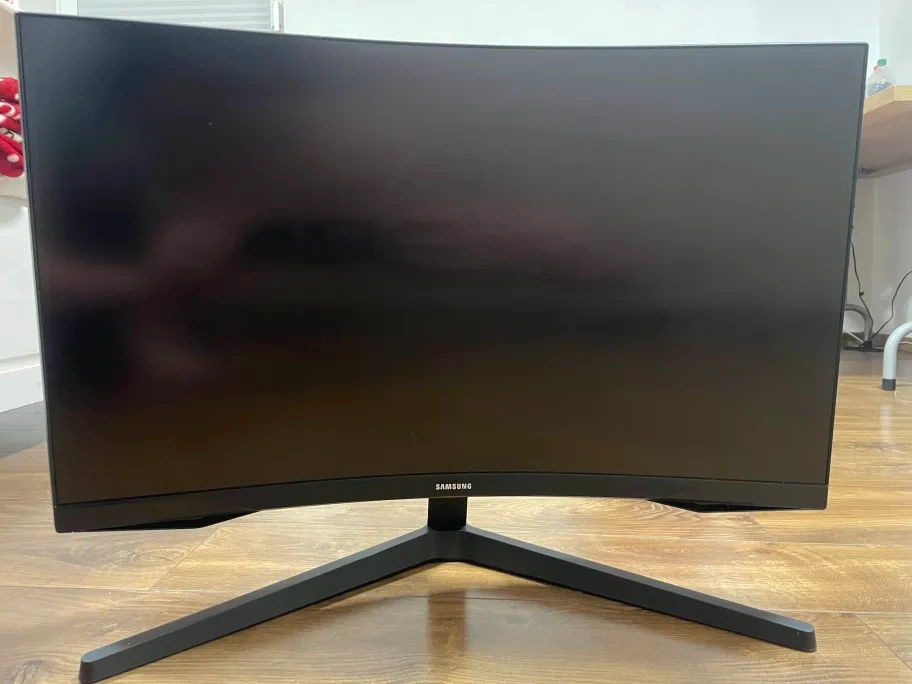 🖥️ Herný PC + Monitor 27″ QHD 144 Hz Samsung – i5-12400, RT - 6