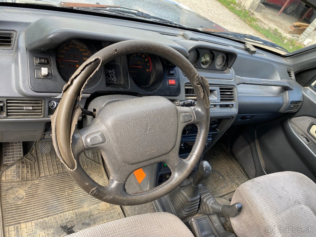Mitsubishi Pajero 3.5 V6 - 6