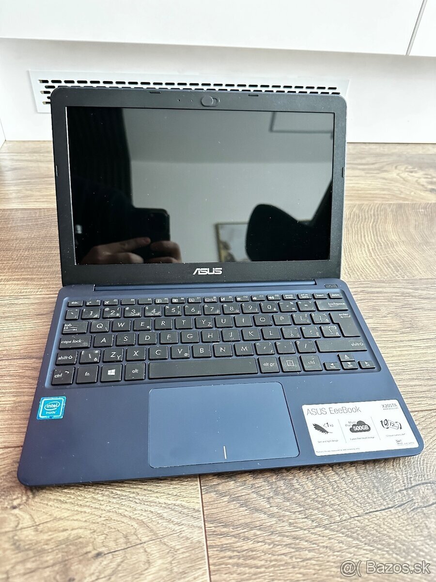 Asus Notebook X205TA - Windows 10 - 6