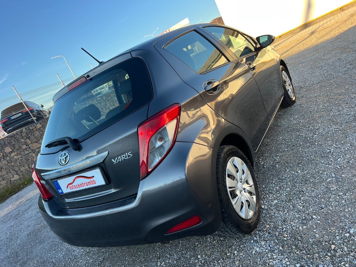 Toyota Yaris 1.33I Dual VVT-i Style - 6