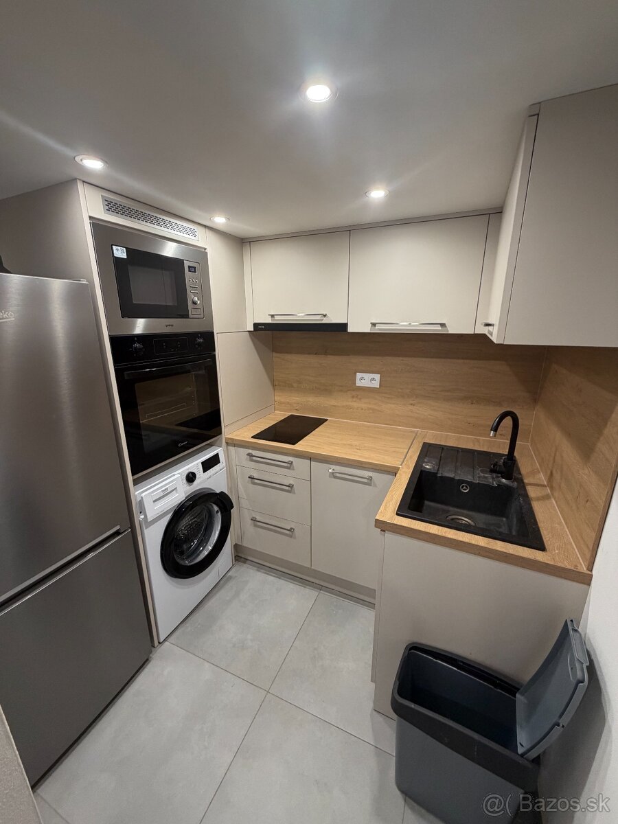 Kompletne zariadeny 2 izbovy byt Solivar - 6