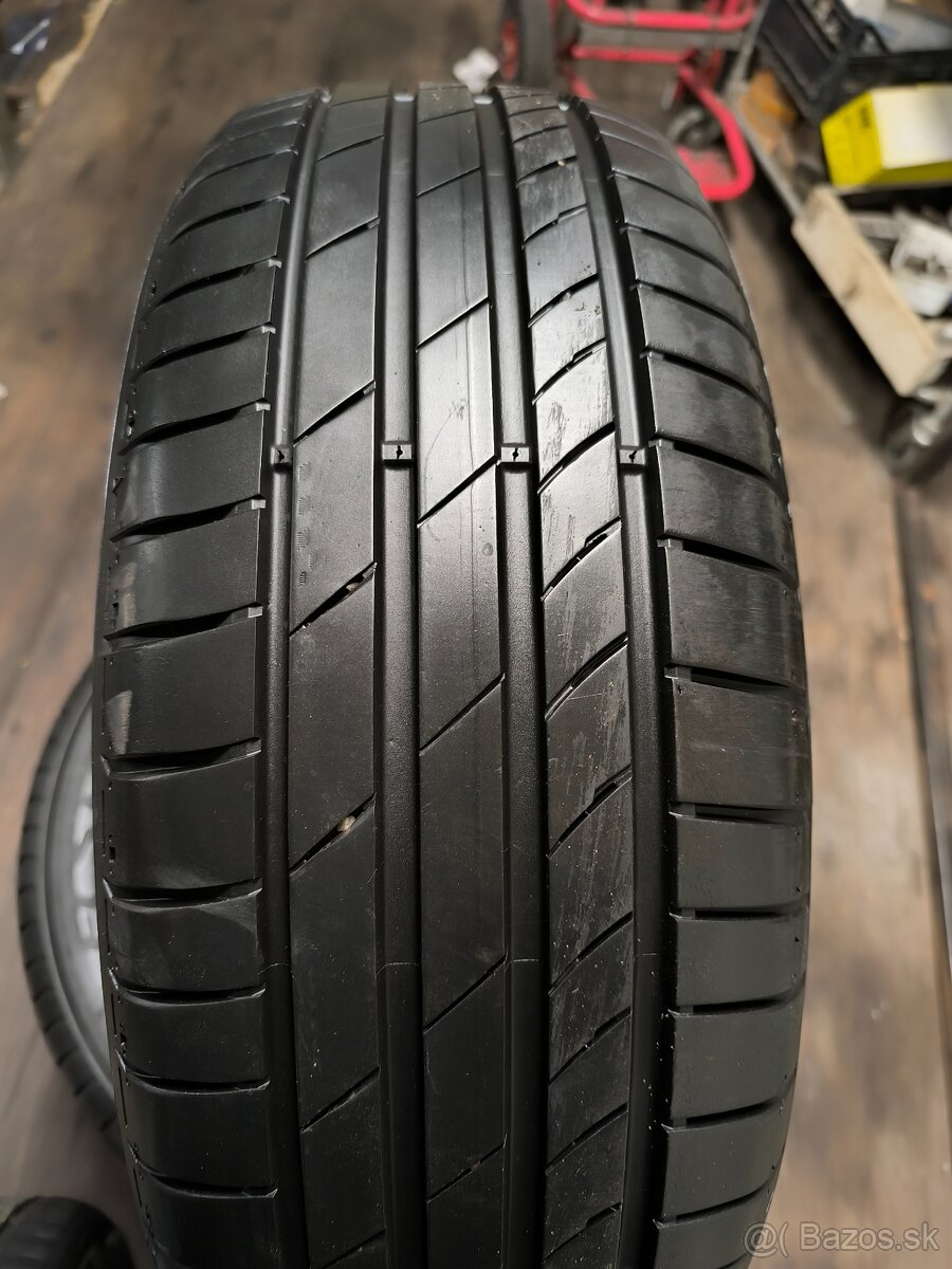 Kumho Ecsta 205/60 R16 92V - 6