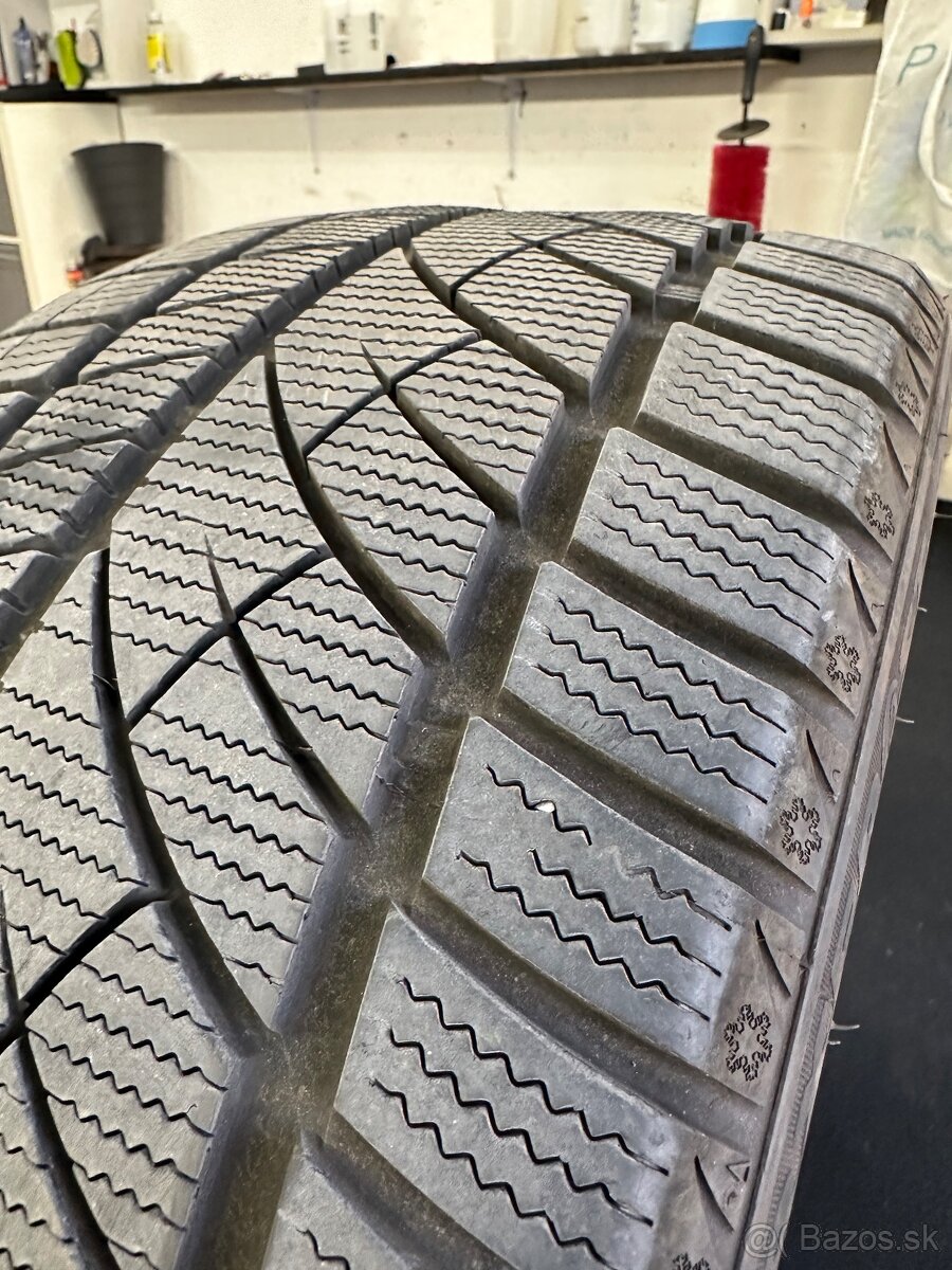 245/40 R19 zimné - 6