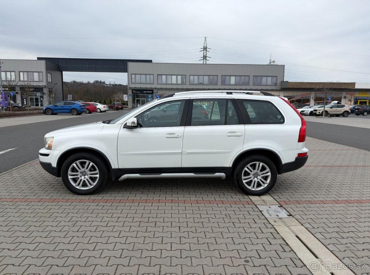 Volvo XC90 D5 AWD ČR 7 MÍST - 6