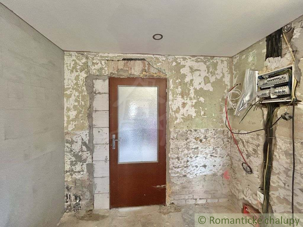 Dom v rekonštrukcii v obci Gemerská Panica - 6