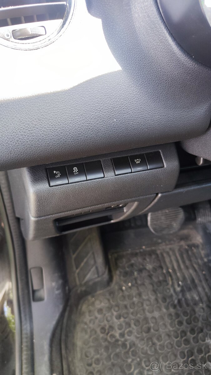 Peugeot 5008 eHDi - 6