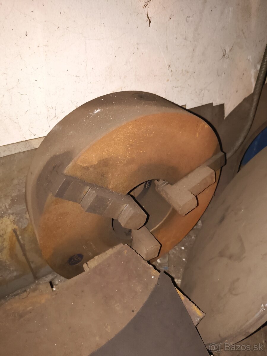 Predá sústruh SN 40B - 6