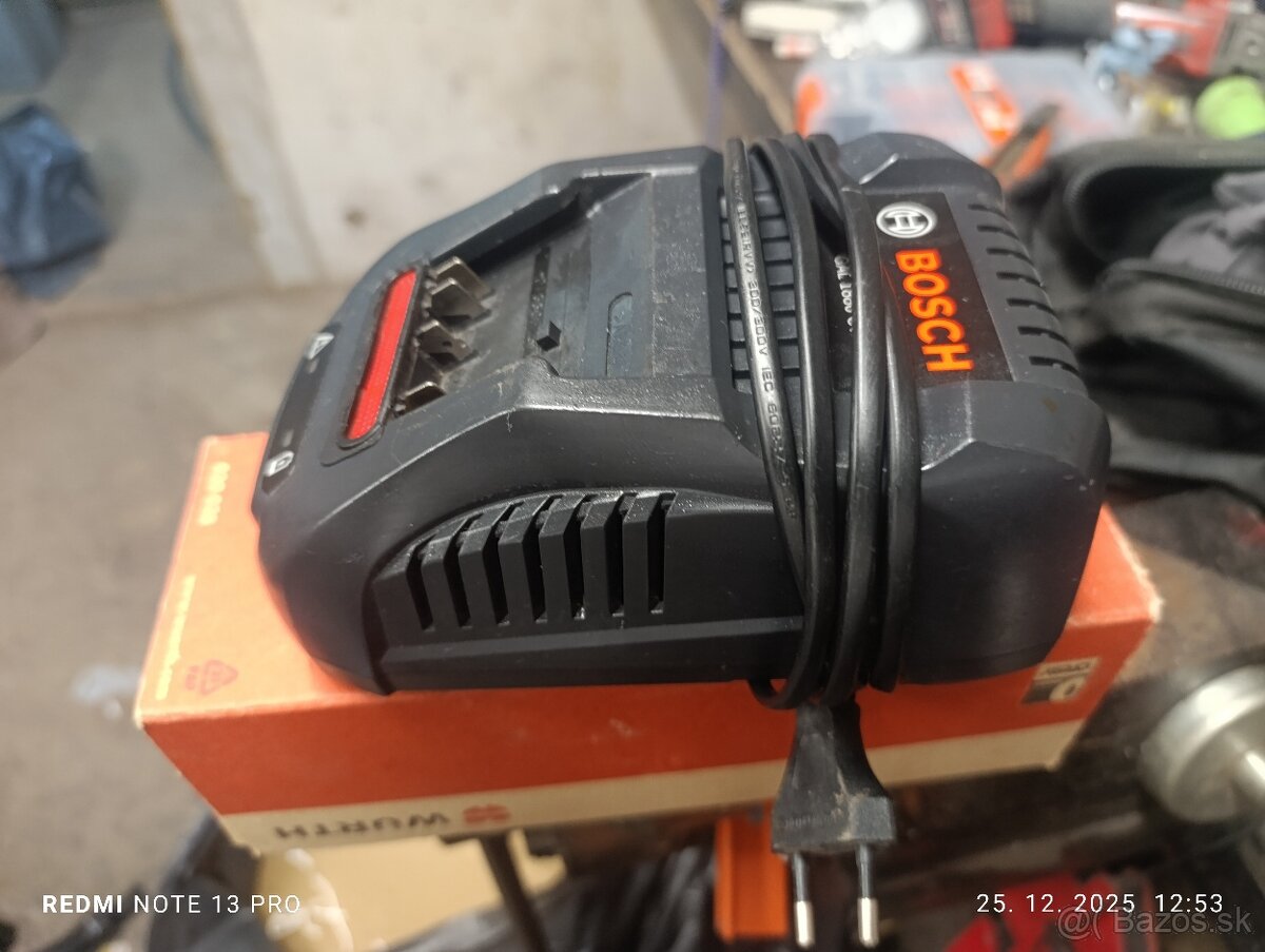Bosch 18v 5Ah batéria a nabijacka - 6