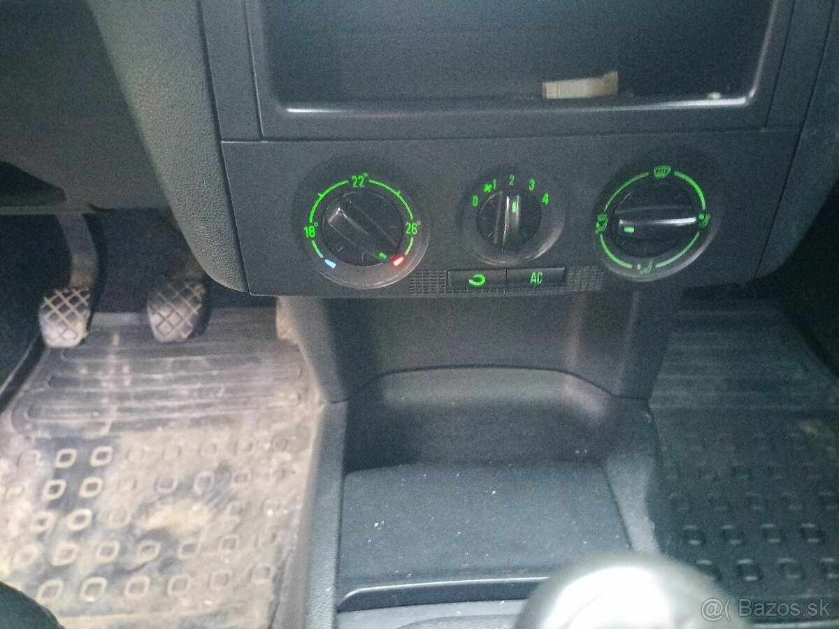 Predám Škoda Fabia 1,4 16 ventil - 6