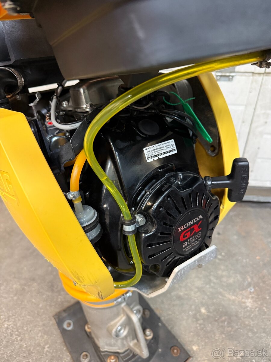 Vibračné dusadlo Bomag BT65 2022 - 6