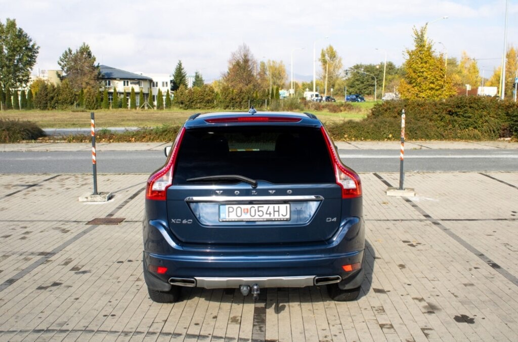 VOLVO XC60 (2015) - 6