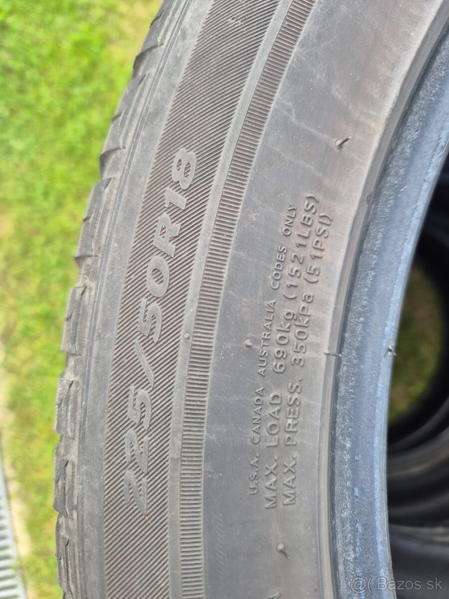 Pneumatiky celoročné - 225/50R18 - 6