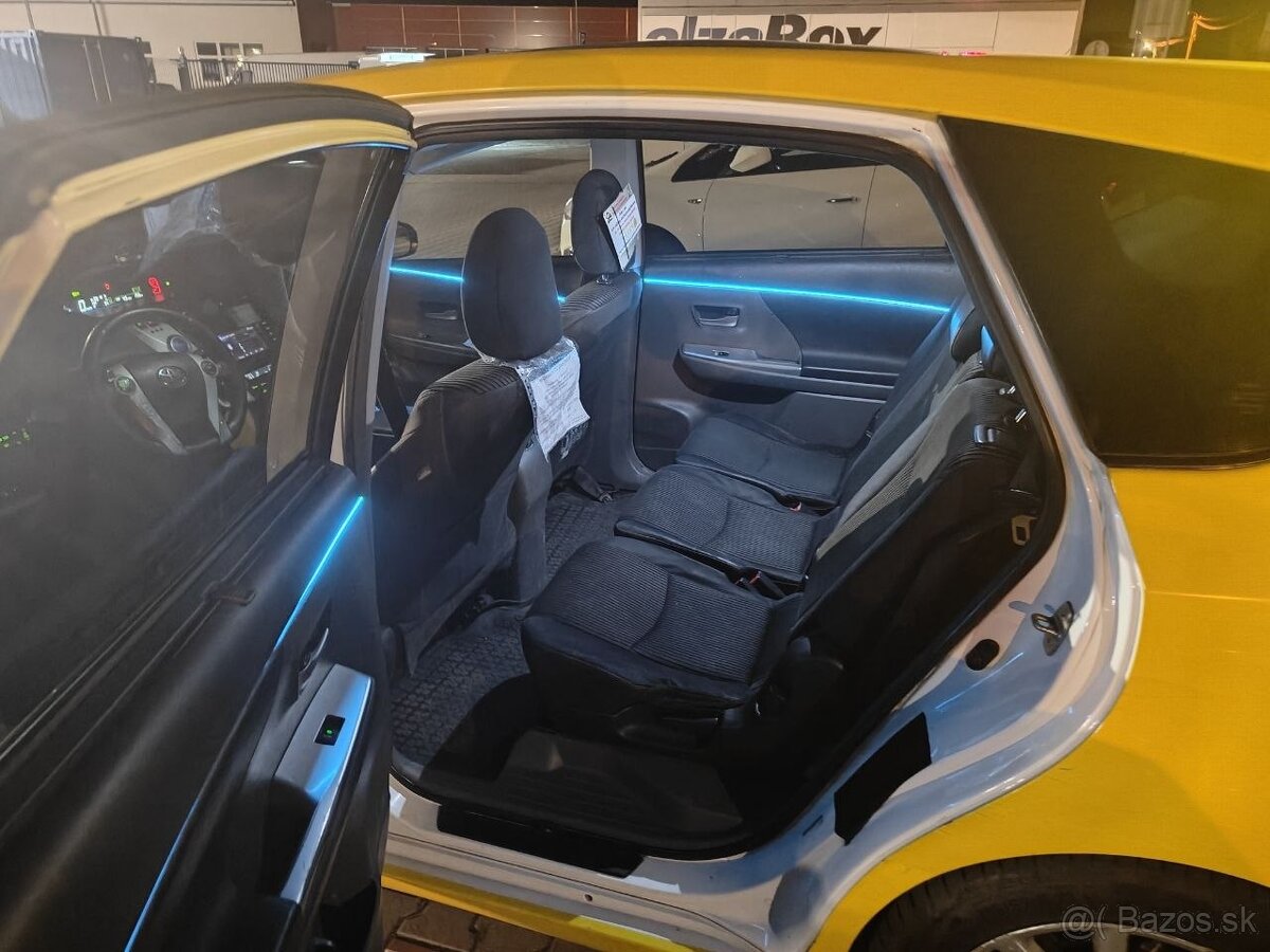 Toyota Prius Plus - 6
