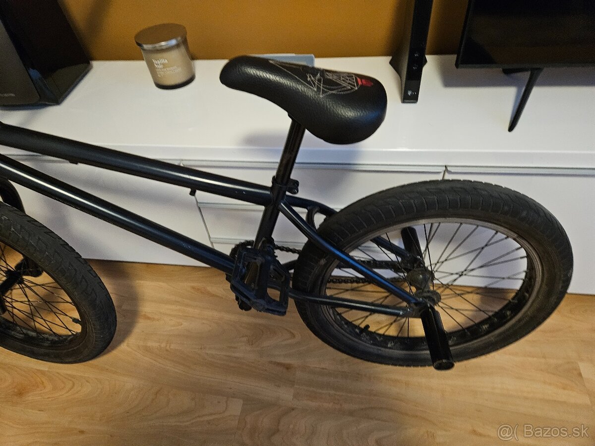 BMX Mongoose L80 - 6