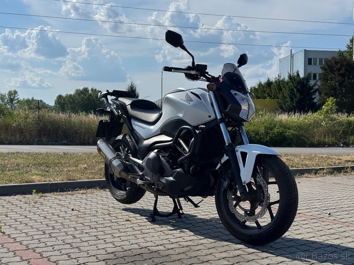 Honda NC750S DCT - 6