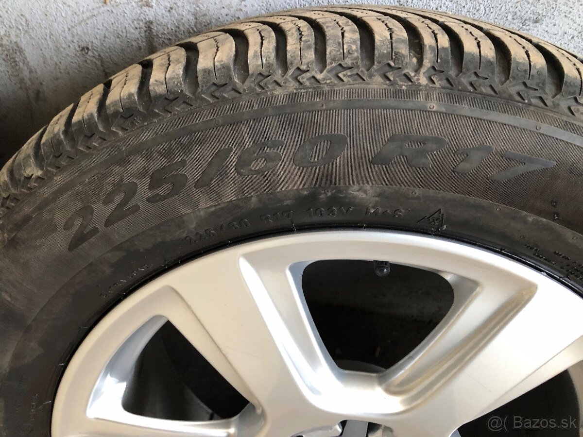 Audi elektróny R17 - 6