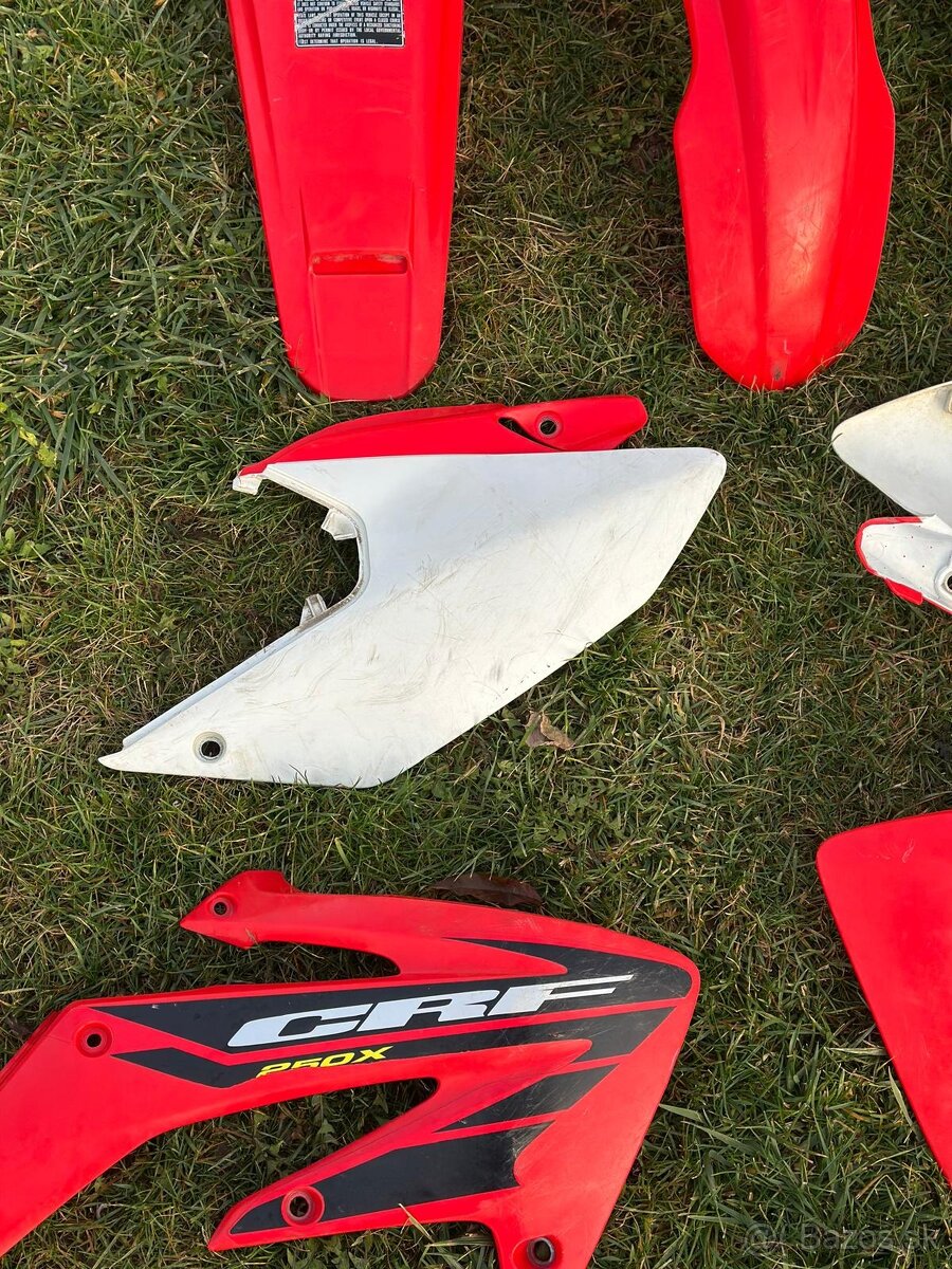 Plasty na Honda CRF - 6