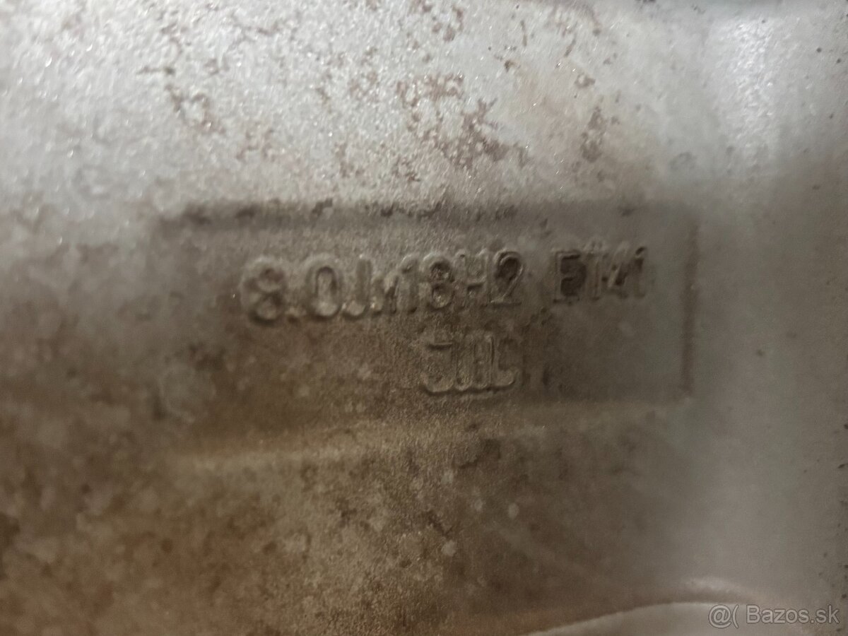 AUDI č. 3-Zimna sada 235/55 R18 - 6