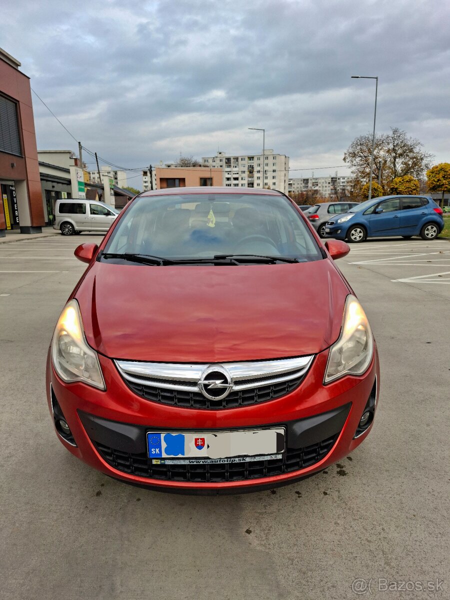 Opel Corsa 1.2 16V 63kw 2013 Facelift Garážované - 6