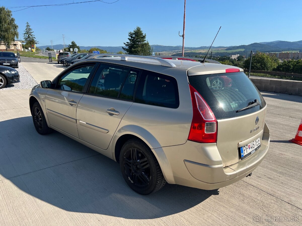 Renault Megane 1.6 - 6