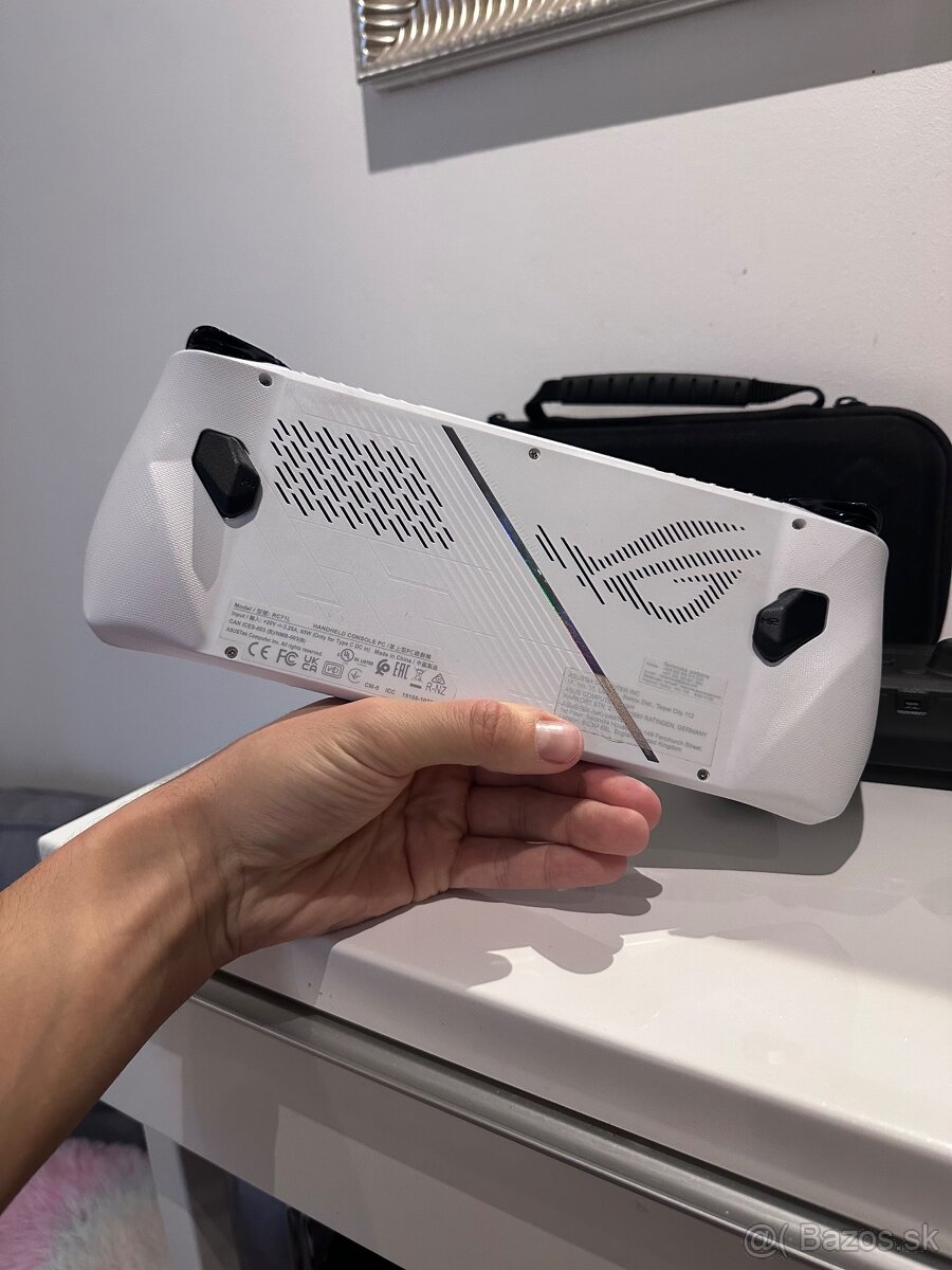 Asus Rog Ally Z1 extreme - 6