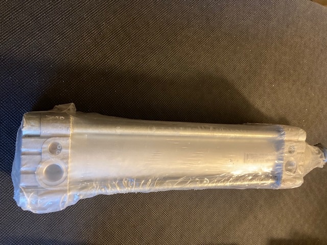 Pneumatický válec REXROTH - 6