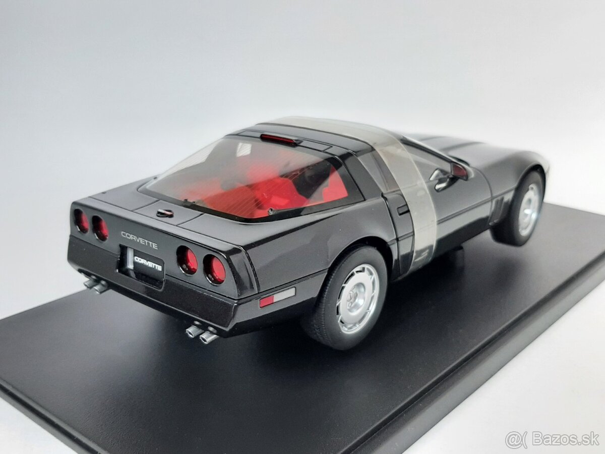 1:18 - Chevrolet Corvette / C4 (1986) - AUTOart - 1:18 - 6