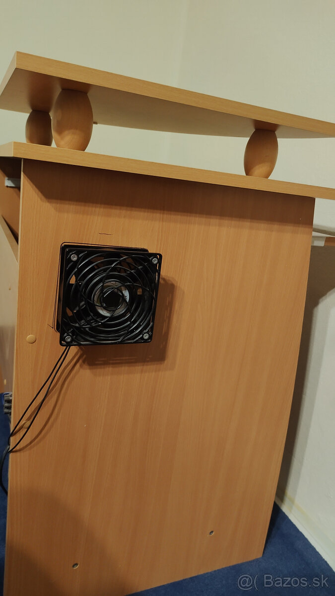 Predám pracovný stôl pre PC - 6