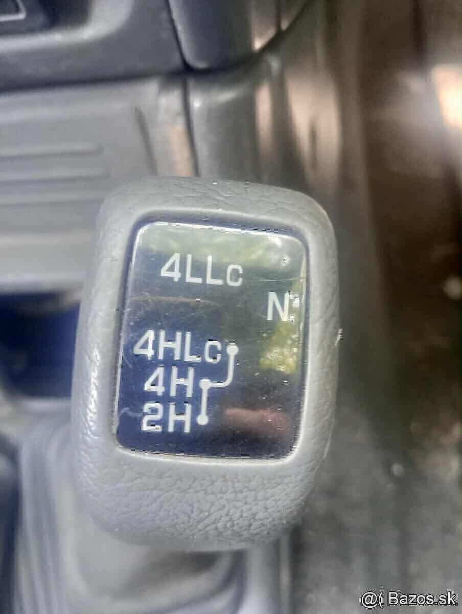 Mitsubishi Pajero 2.5 td - 6