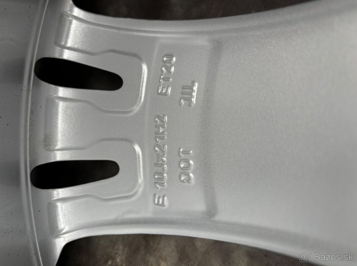 Zimní sada Audi Q8 285/45R21 113V DOT24 - 6