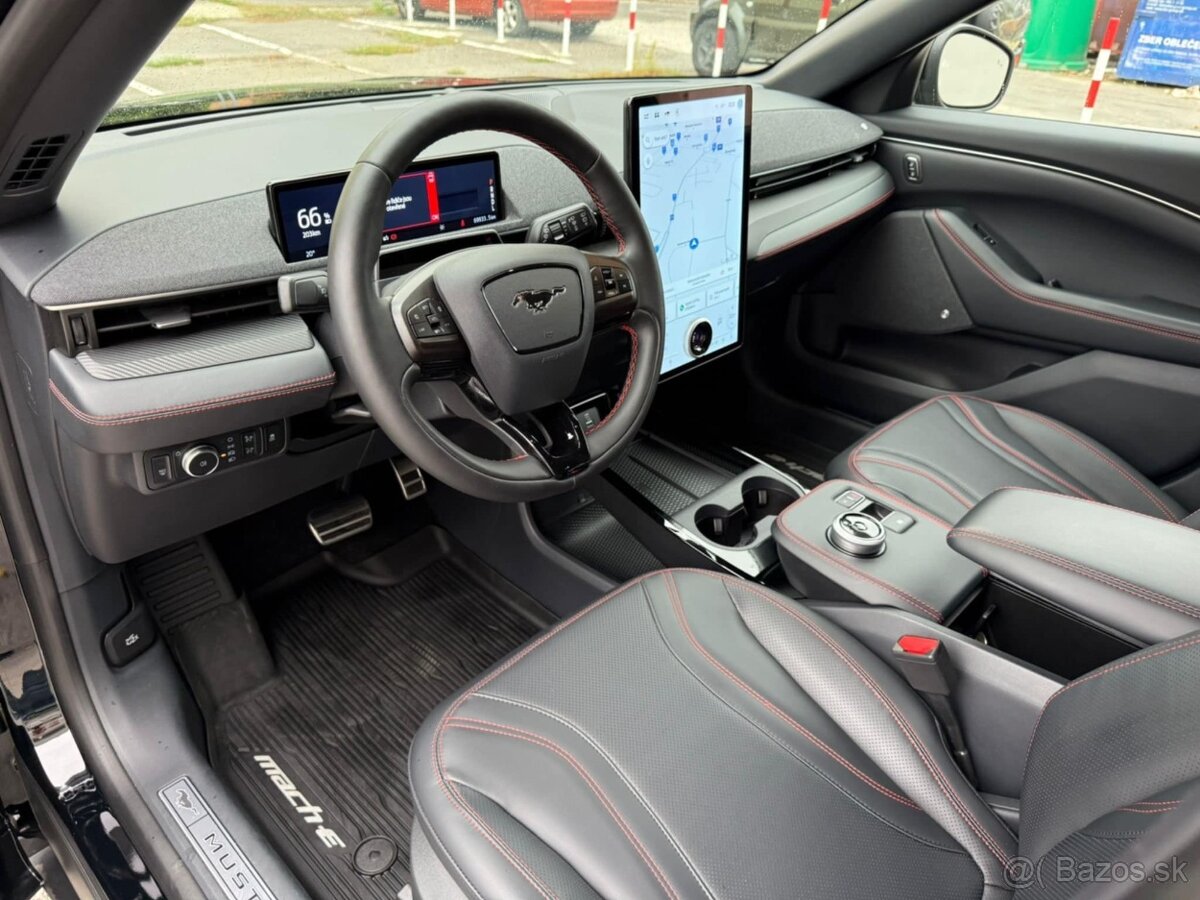 Ford Mustang Mach-E 75,7kWh AWD 4x4, Full LED, ACC - 6